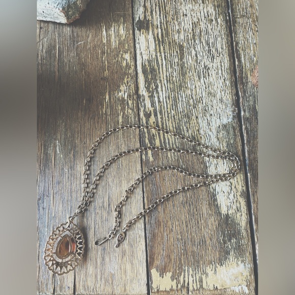 Sara Coventry Two Piece Pendant & Chain - Picture 9 of 10